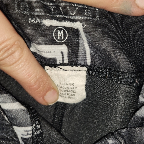 EVOLUTION AND CREATION ANKLE LENGTH, BLACK&WHITE PATTERNED YOGA JOGGETS SIZE M - Picture 5 of 5